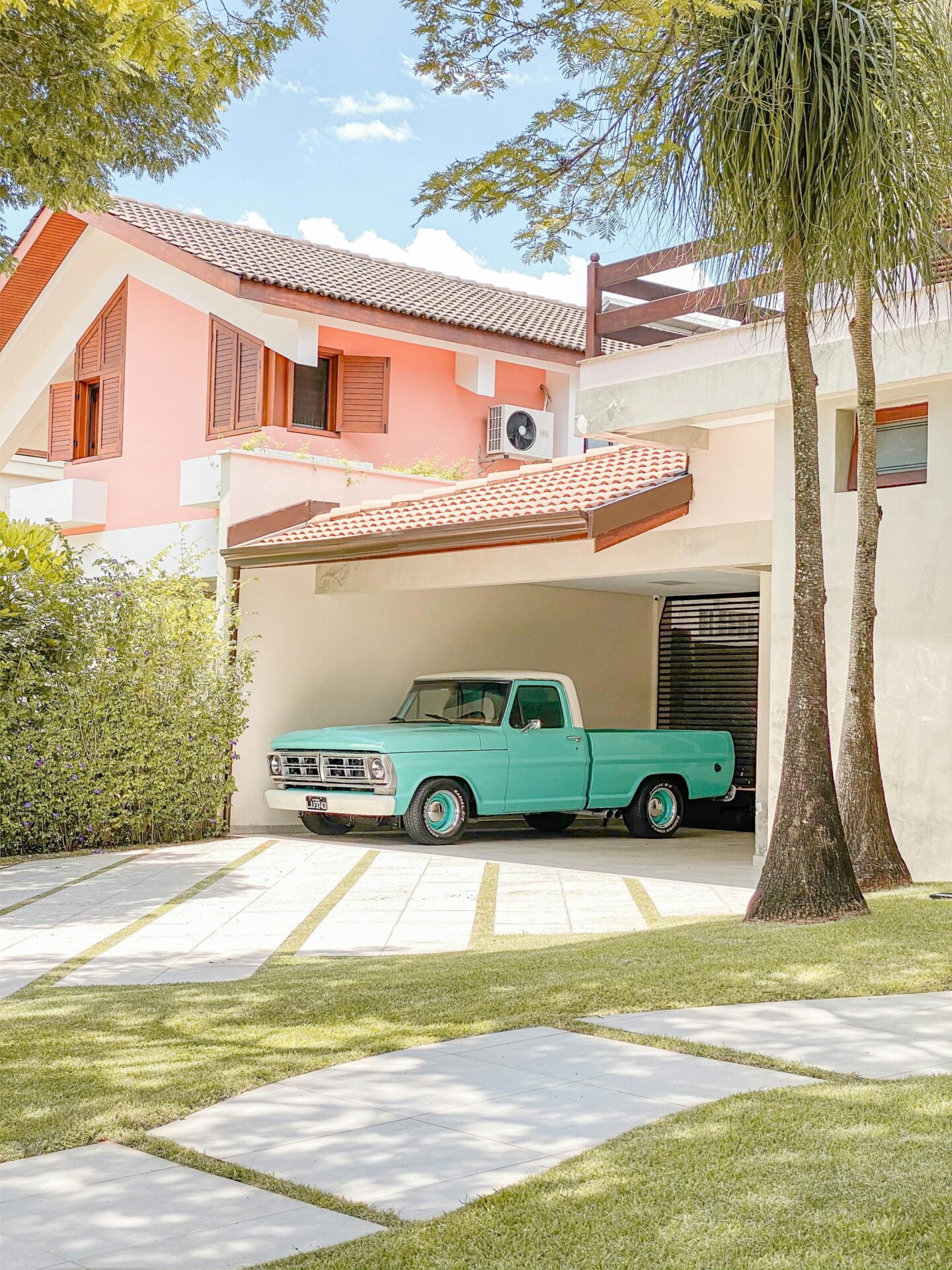Spacious driveway with carport